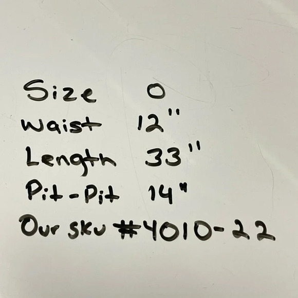 EXPRESS Floral Dress Womens Size 0 Fit & Flare Pleated Sleeveless Chiffon Black - Picture 9 of 9